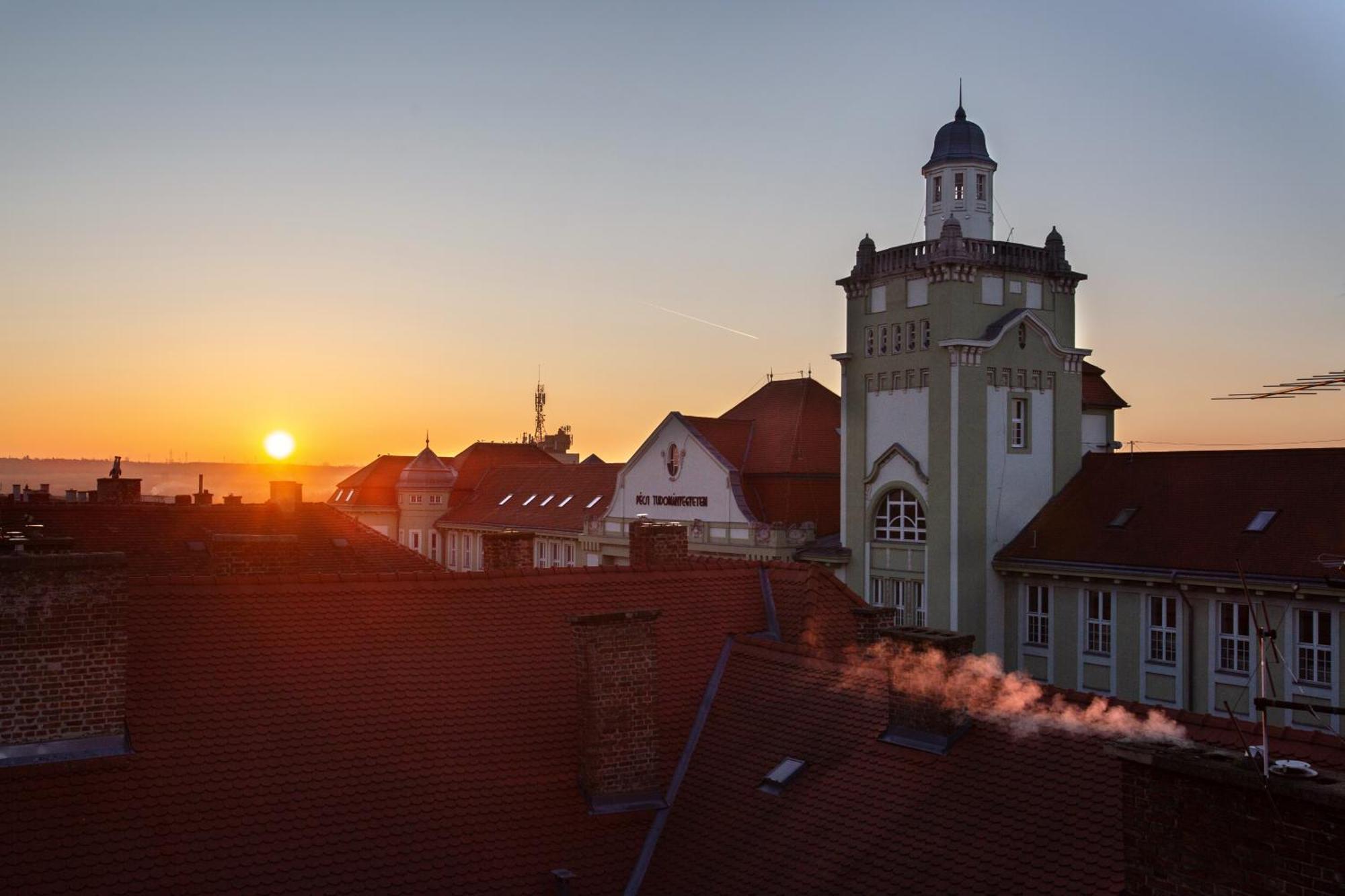 R73 Residences Pécs Esterno foto