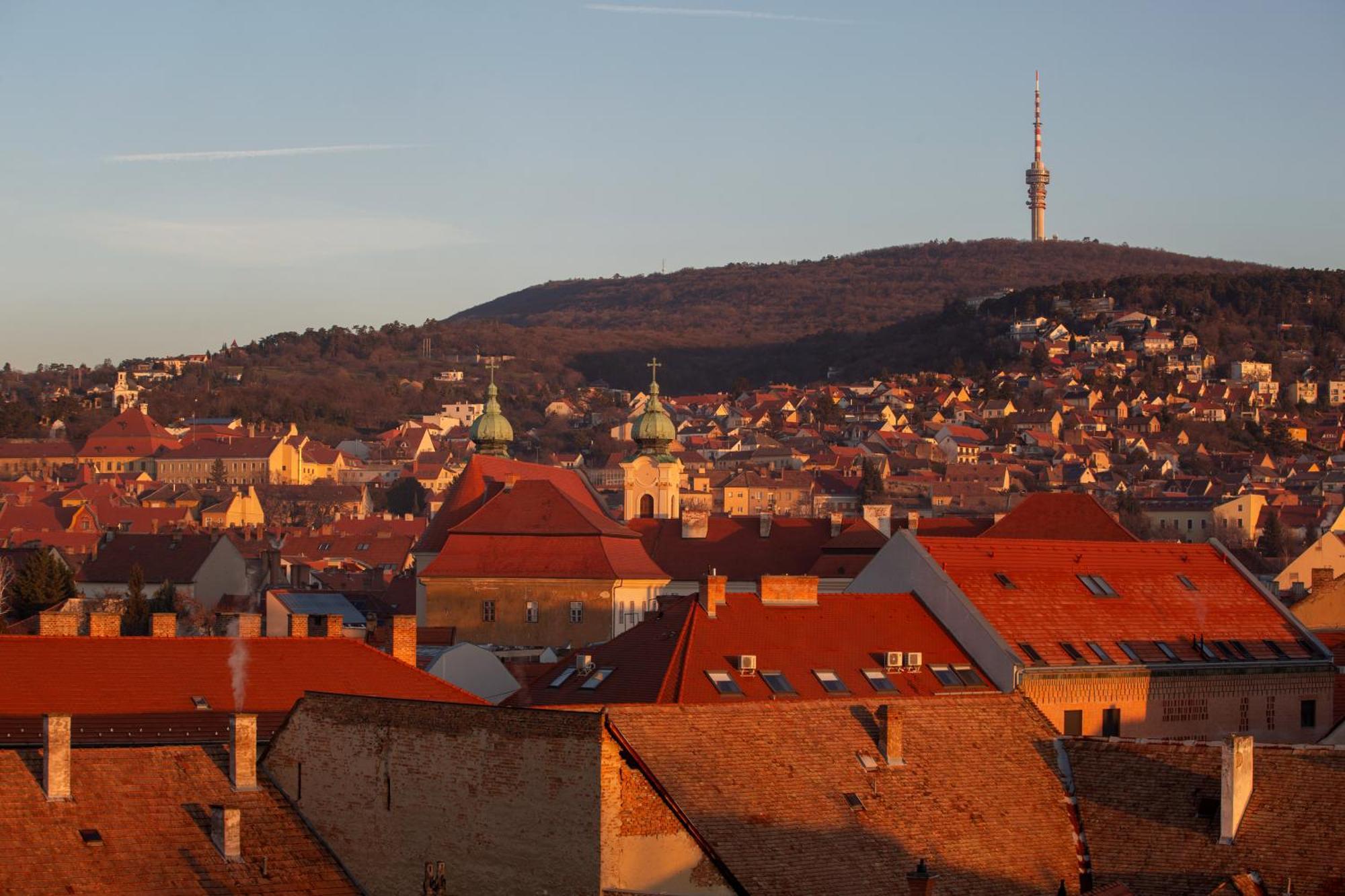 R73 Residences Pécs Esterno foto