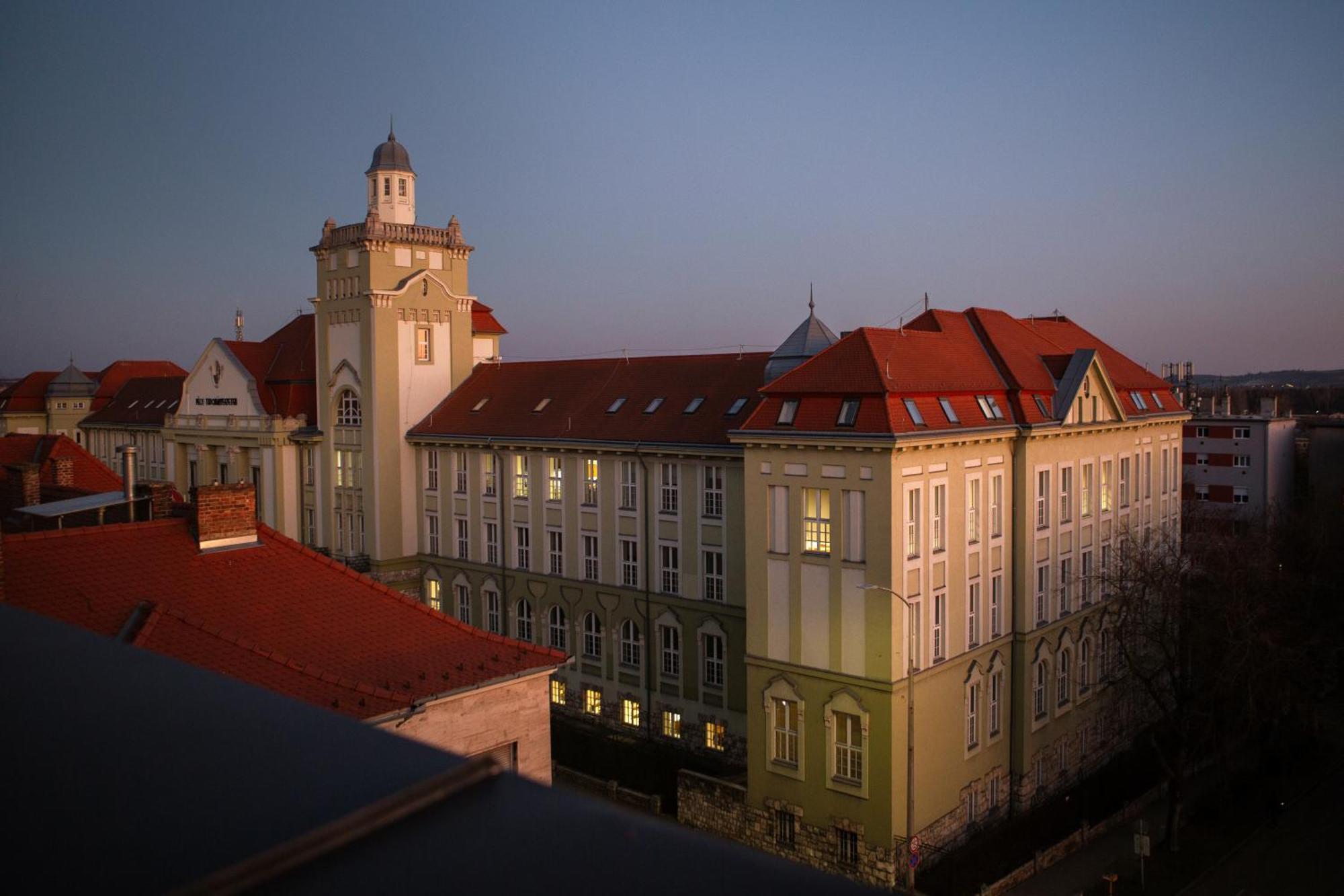 R73 Residences Pécs Esterno foto
