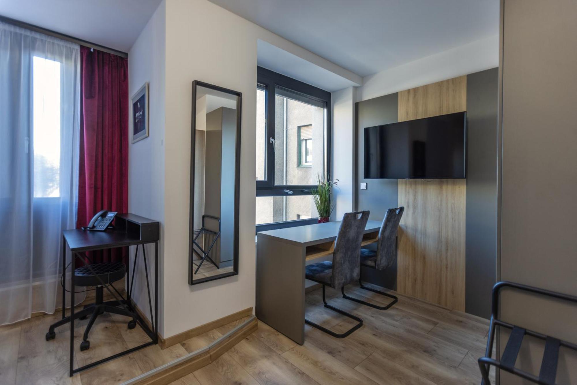 R73 Residences Pécs Esterno foto