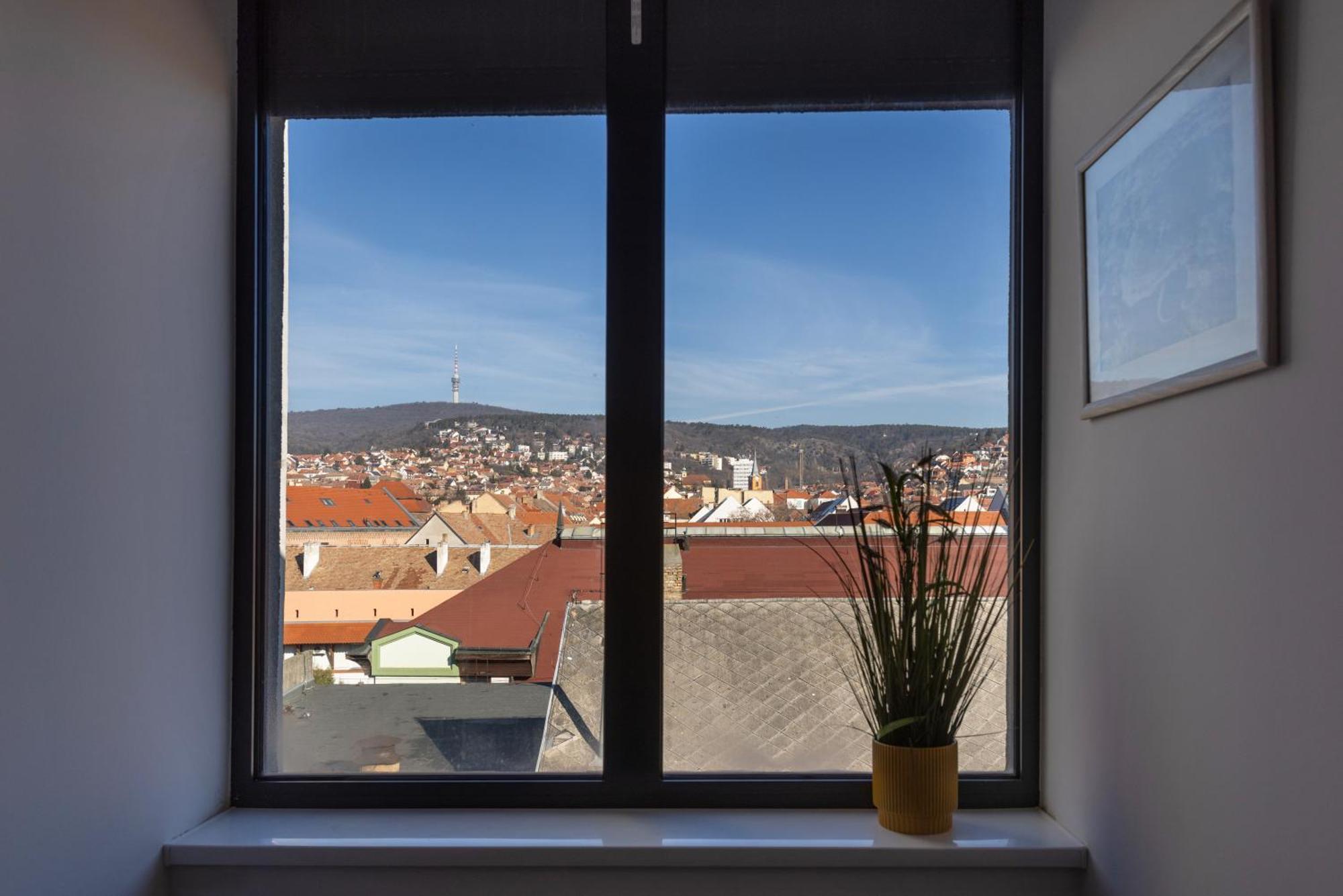 R73 Residences Pécs Esterno foto